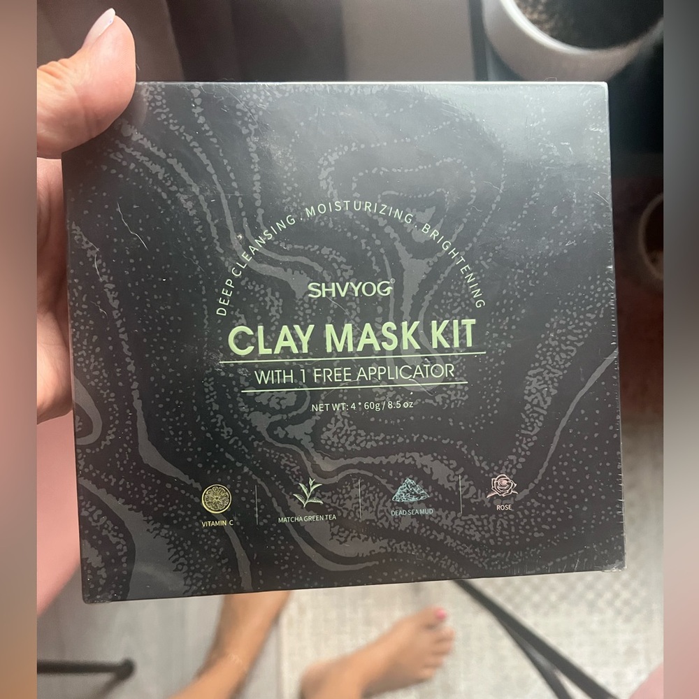 SHVYOG Clay Mask Kit with Applicator